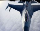 F-16 pilots, KC-135 crews team for mid-air refueling training